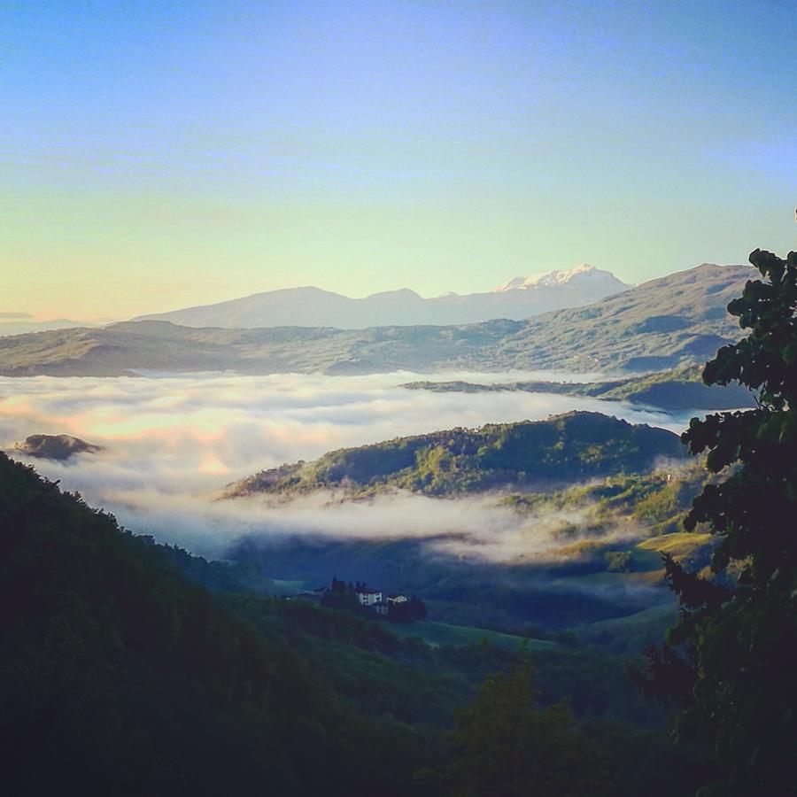 Locanda Della Pieve Tizzano Val Parma Екстериор снимка