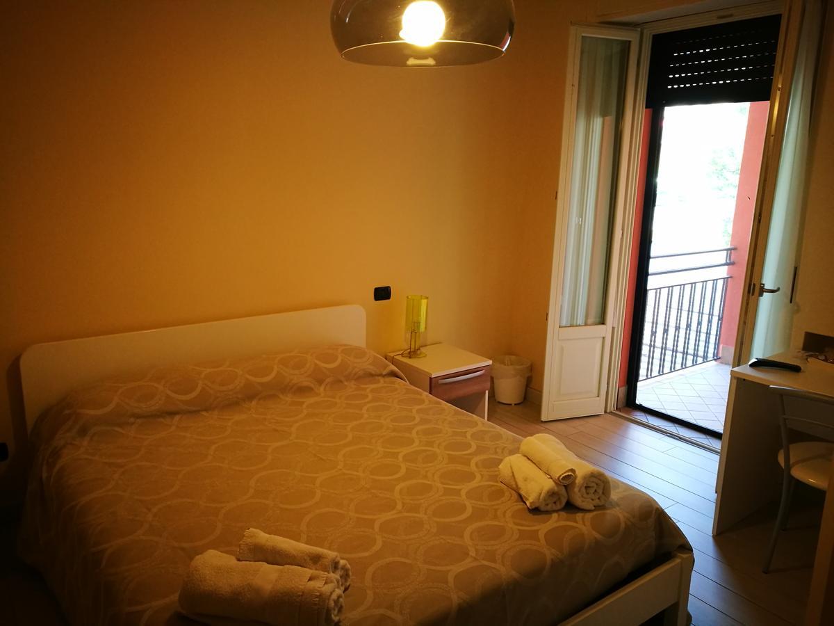 Locanda Della Pieve Tizzano Val Parma Екстериор снимка