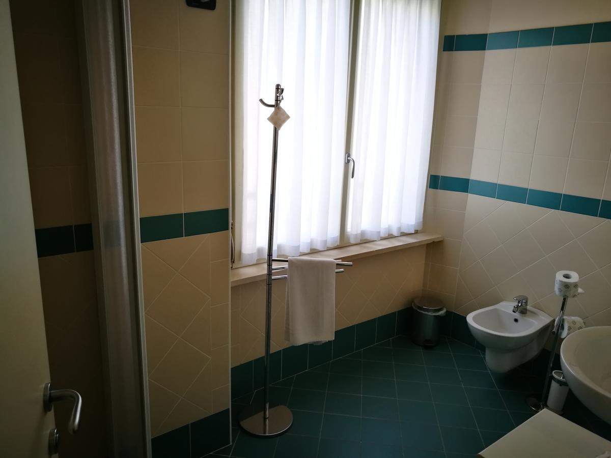 Locanda Della Pieve Tizzano Val Parma Екстериор снимка