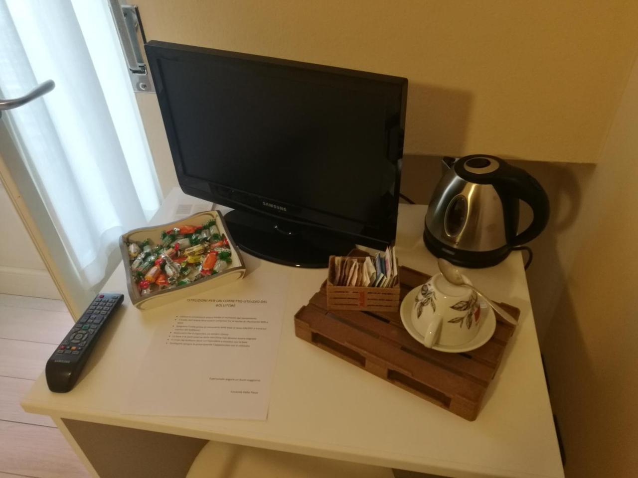 Locanda Della Pieve Tizzano Val Parma Екстериор снимка